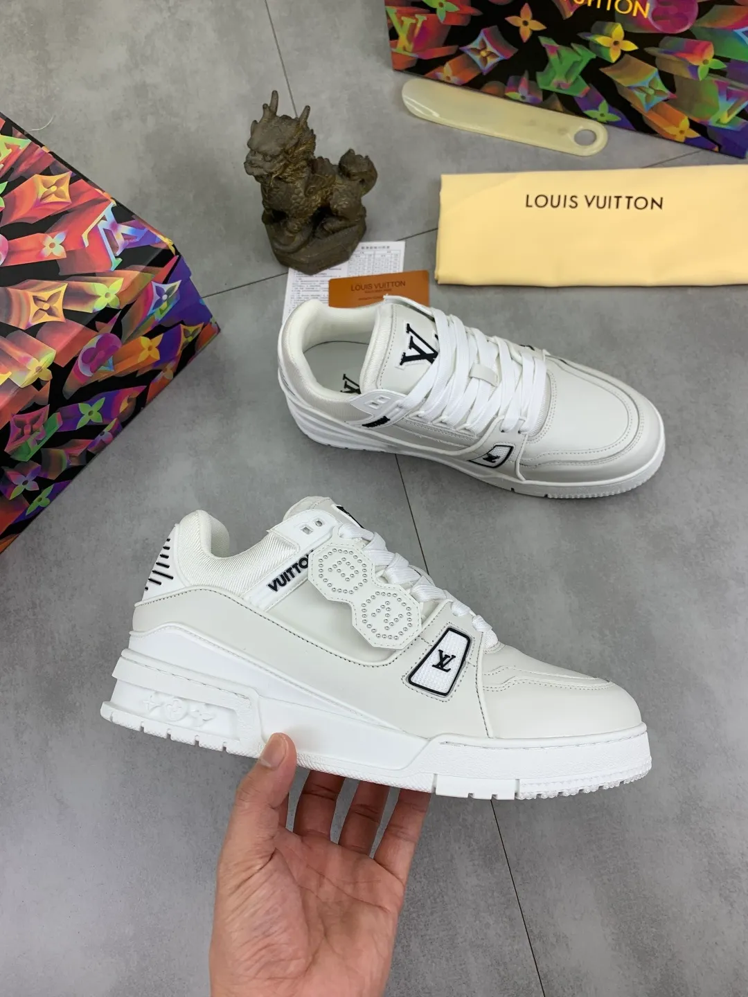 Men's men's shoes 💰P560 new style 💶【LOUIS VUITTON) (original order) new style 🍀LV Louis Vuitton *——LV classic trendy shoes! Made of imported original cowhide and water-dyed cowhide lining. The latest original wear-resistant rubber combination outsole! High quality products! Multiple colors available, code number: 38-46